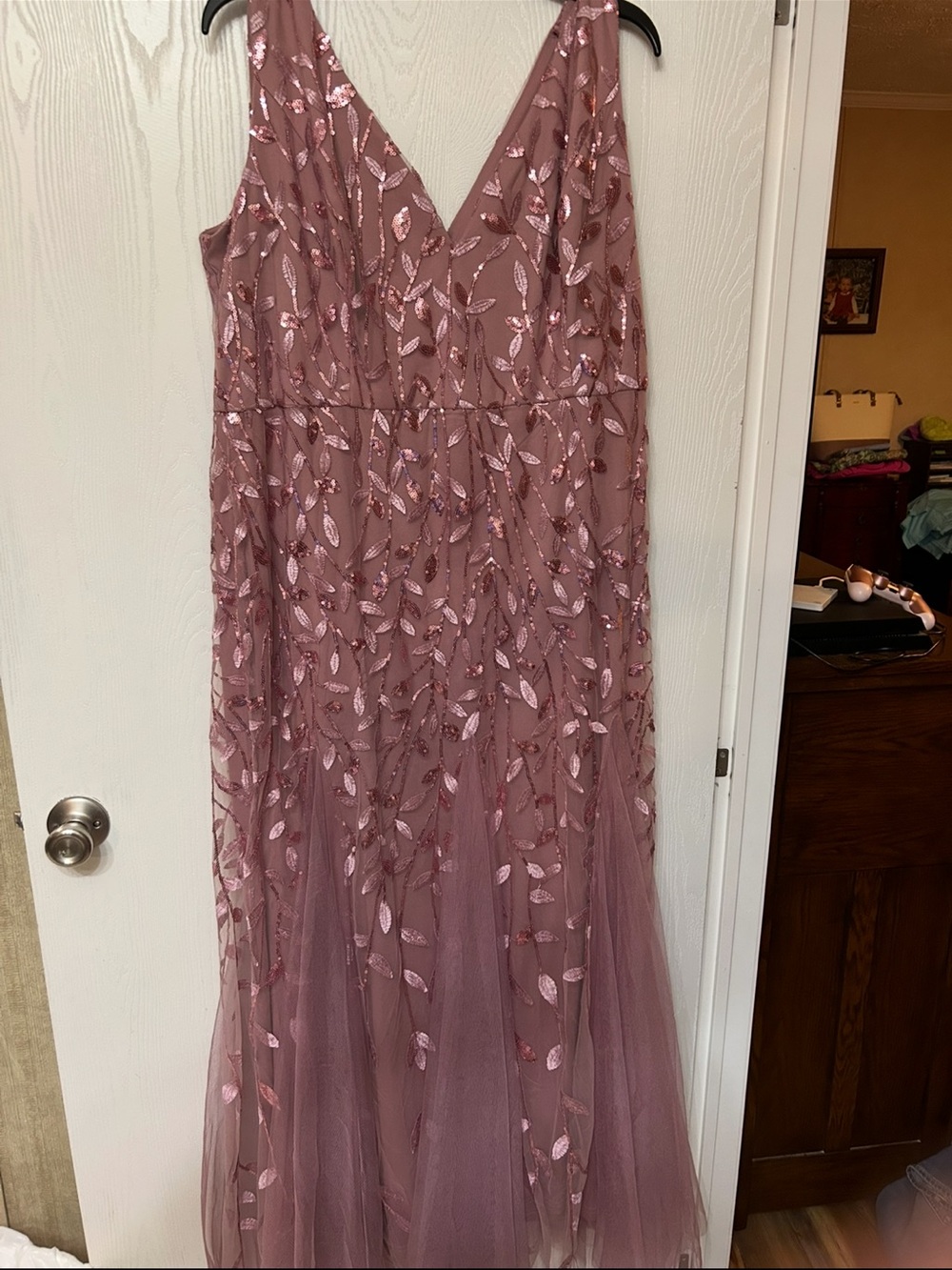 Ever Pretty Rose Mauve Leaf Sequin Tulle V-Neck Prom Dress